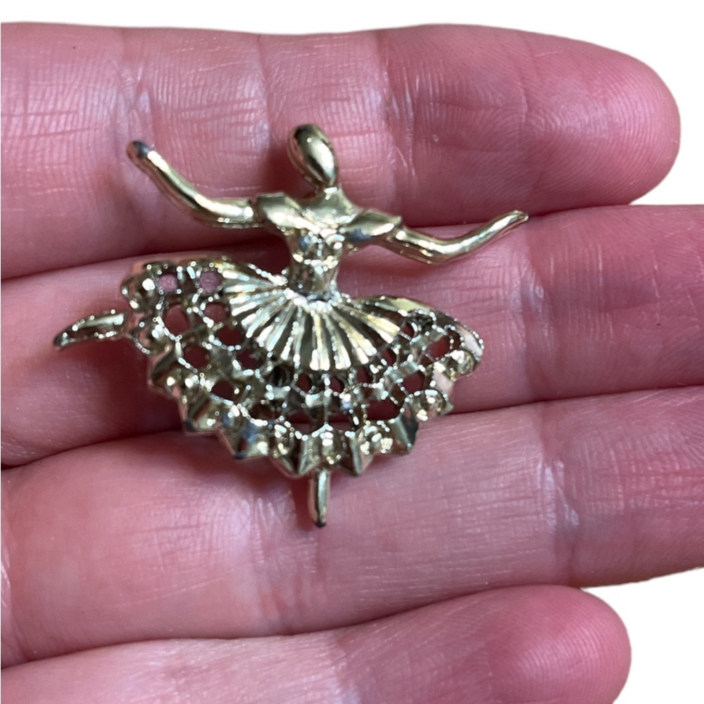 Gold Tone Dancing Ballerina Brooch